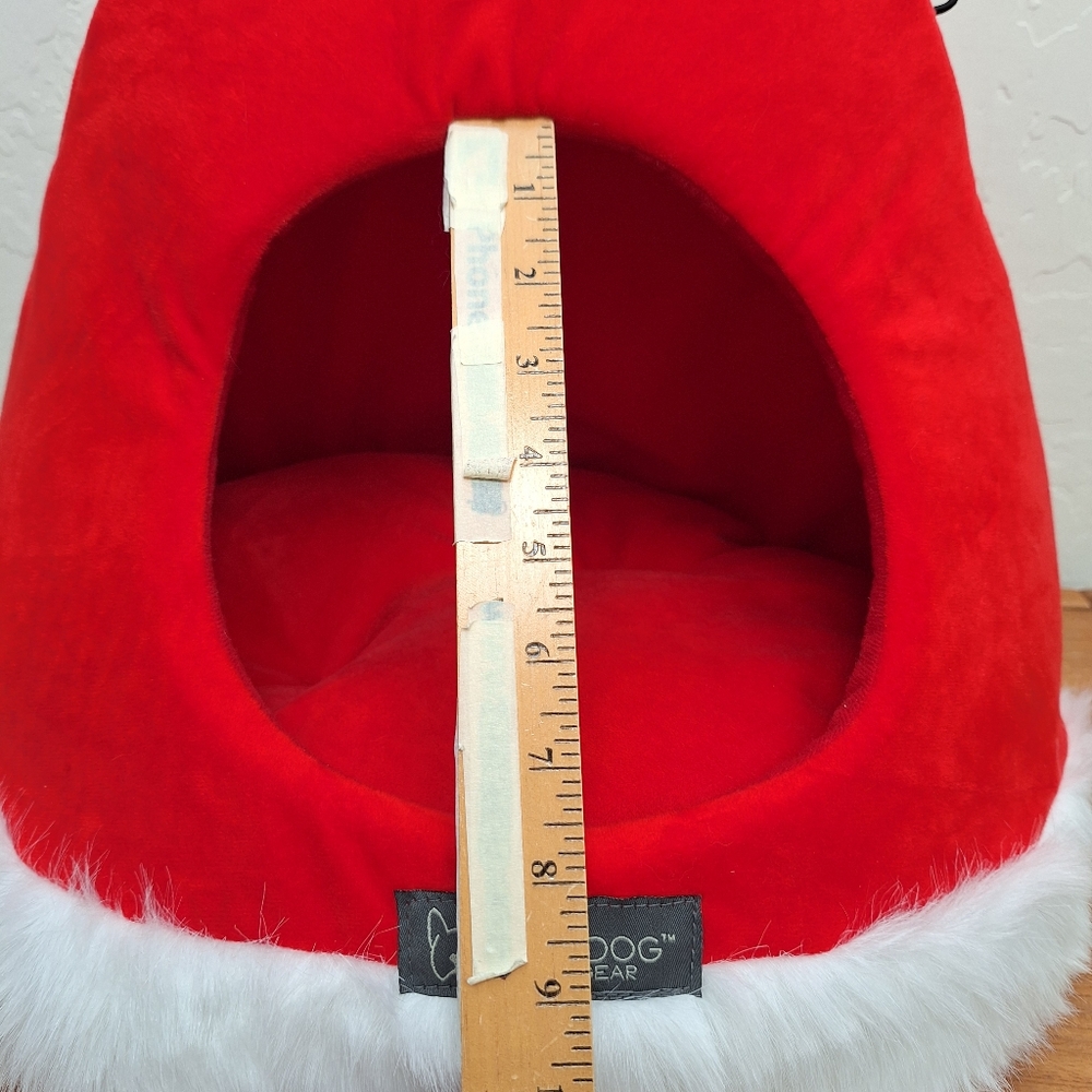 Nandog Santa Hat Dog Bed Christmas Holiday Cat Bed Pom Pom Fur Red - Picture 9 of 11